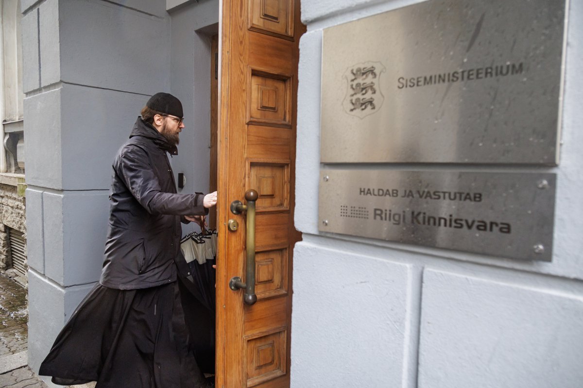 Епископ ЭПЦ Даниил Леписка на встрече в Министерстве внутренних дел, 2 апреля 2024 года. Фото: Mihkel Maripuu / Postimees / Scanpix Baltics / LETA